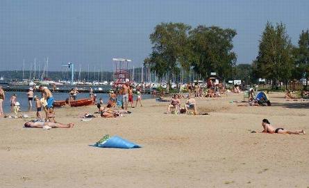 Plaża nad Jeziorem Charzykowskim