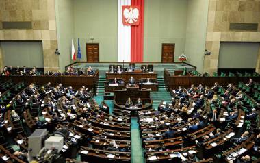 Nocne obrady i głosowania w Sejmie stały się już tradycją tej kadencji