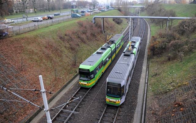 Poznań: Nie kursowały tramwaje na trasie PST. Pasażerka ranna, pasażer - pijany