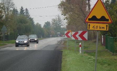 Ten odcinek drogi od Wilczowoli do Garbatki od lat czeka na remont.
