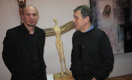 - Zastanawialiśmy się co możemy zrobić, by jego postać - artysty i człowieka, odpowiednio uczcić – mówili Andrzej Brzegowy (z lewej) i Stanisław Zbigniew