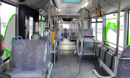 W takim wnętrzu autobusu solaris komfort jazdy jest bez porównania większy, niż w niektórych, mocno już  wysłużonych pojazdach MZK