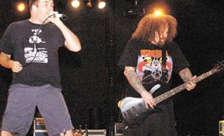 Gwiazda Generacji, zespół Napalm Death przyciągnął do amfiteatru ponad 1,5 tys. melomanów.