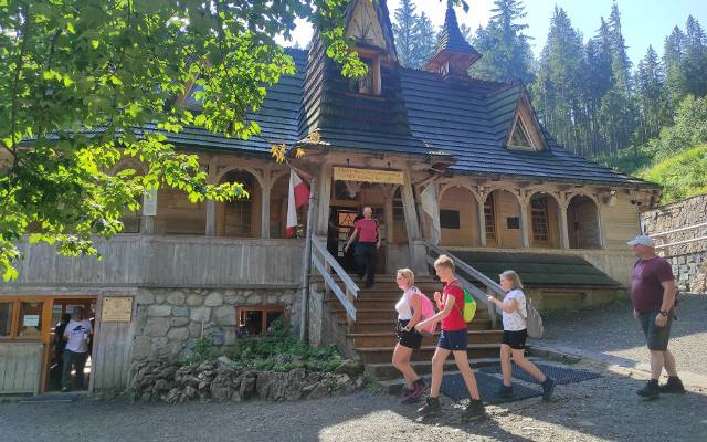 Wiktorówki - wyjątkowe miejsce w Tatrach. Górale wierzą, że dzieją się tam cuda ZDJĘCIA