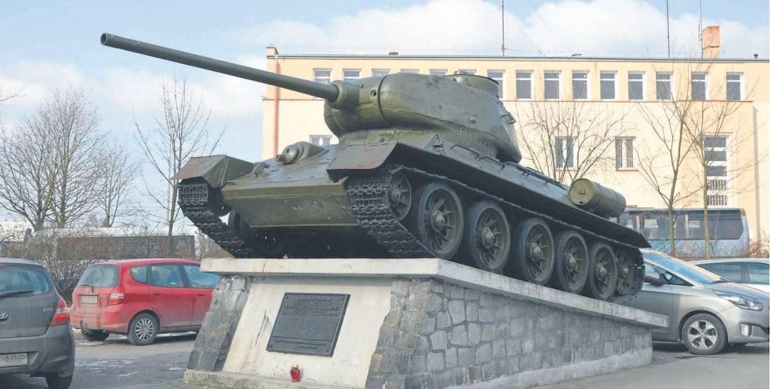 Do końca miesiąca pomniki upamiętniające wydarzenia związane z komunizmem muszą zostać usunięte. Nie wiadomo, jaki los czeka czołg z ul. Sienkiewicz