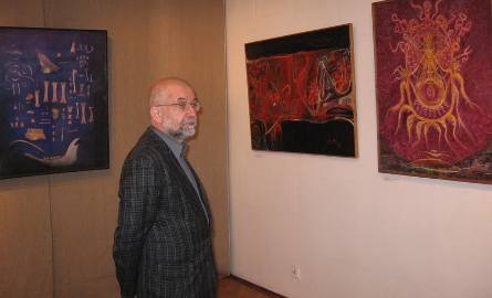 Obrazy Erny Rosenstein, z lewej obraz Jonasza Sterna.