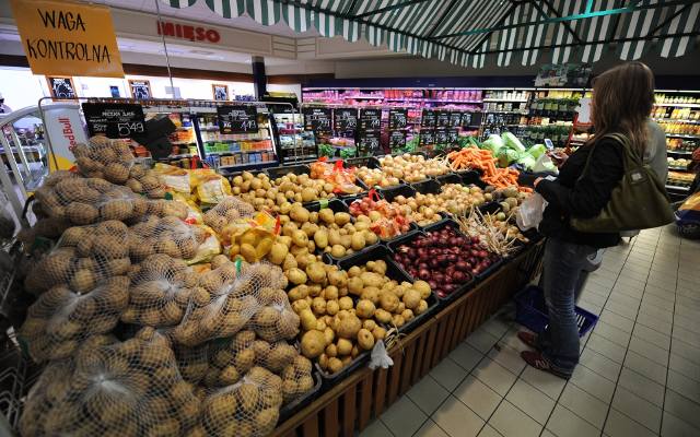 Sieć supermarketów Piotr i Paweł szuka nowego właściciela