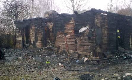 Drewniany dom spłonął doszczętnie. Rodzina bez dachu nad głową