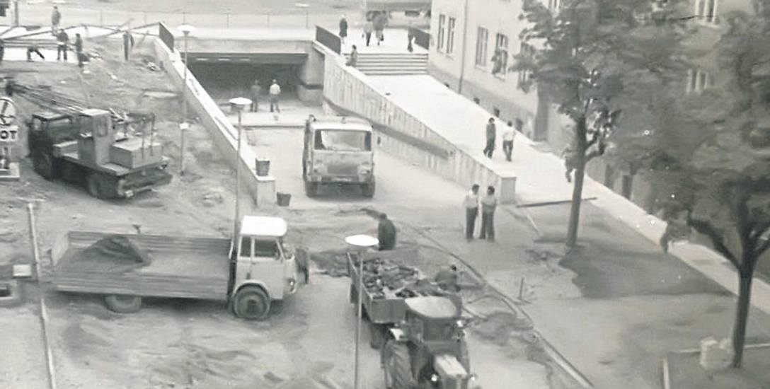 Rok 1974. W ramach przygotowań do  dożynek wybudowano  pierwsze - i jak na razie jedyne - przejście  podziemne w Koszalinie