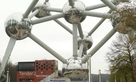 Atomium – niezwykła pozostałość po wystawie, jeden z symboli Brukseli.