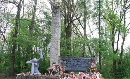 Pomnik na "Wzgórzu Śmierci"