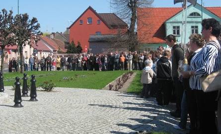 Kargowianie oddali hołd ofiarom katastrofy pod Smoleńskiem (zdjęcia Czytelnika)