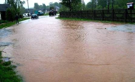 Powódź w miejscowości Łukowa w gminie Chęciny