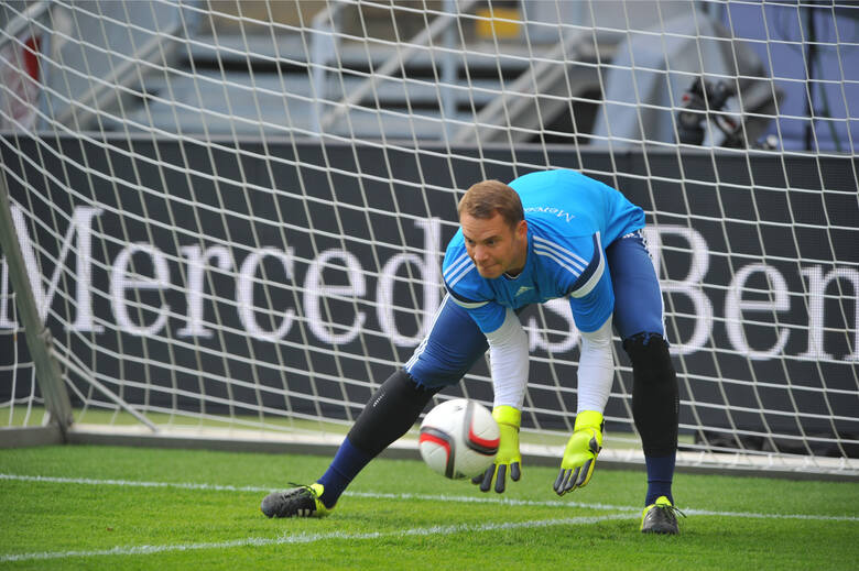Manuel Neuer stanie w bramce Niemców z Curacao! Powrót po 710 dniach