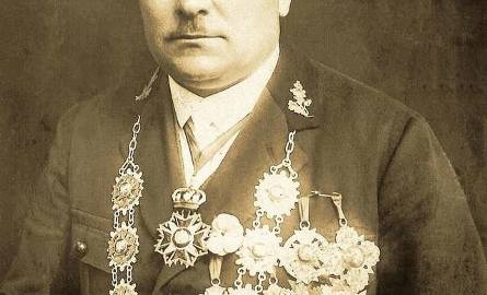 Poszukiwane są również informacje na temat Szczepana Orłowskiego - na fotografii jako król Kurkowego Bractwa Strzeleckiego w Chełmży