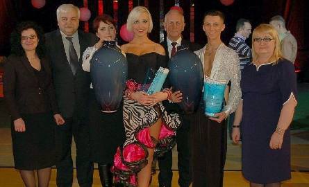 Nagrodę specjalną, Puchar Tadeusza Wrześniaka przyznaną przez organizatorów turnieju otrzymali Anna Grygo i Piotr Gilewicz z klubu „Promenada” z Olecka.