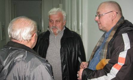 O fotografii rozmawiają na wystawie Leszek Jastrzębiowski, prezes RTF, Wiesław Warchoł i Henryk B. Chojnacki