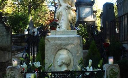 Polski akcent na grobie Fryderyka Chopina