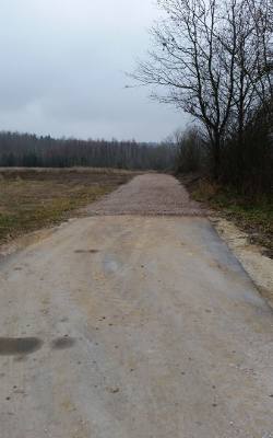 W Sierakowie utwardzono 80-metrowy fragment drogi, która prowadzi w stronę pól.