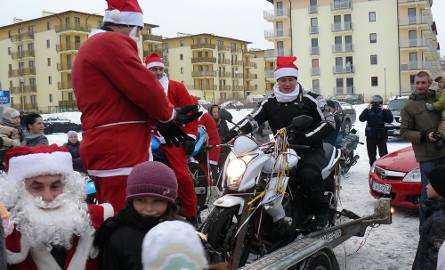Oprócz prezentów, każdy mógł sobie zrobić zdjęcie z Mikołajem albo posiedzieć na super motorze.