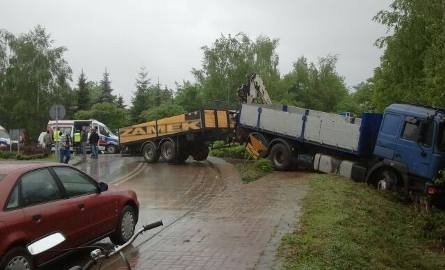 Zderzenie busa z ciężarówką w Skalbmierzu. Siedem osób rannych 