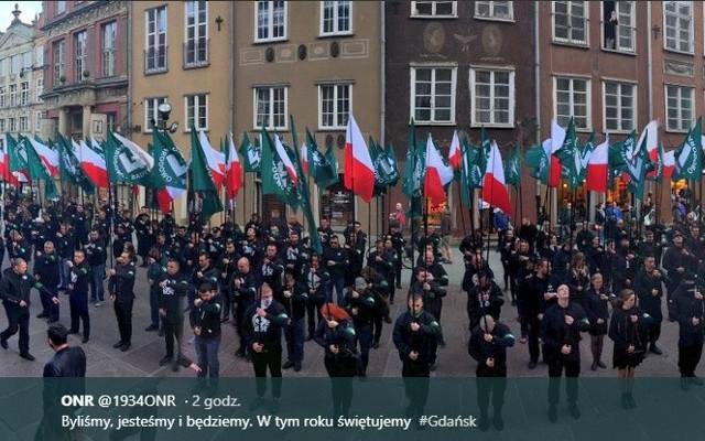 Zgłaszają Pawła Adamowicza do prokuratury za to, że nie rozwiązał demonstracji ONR