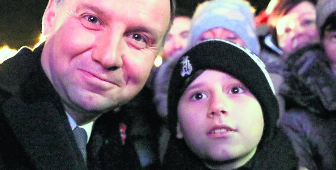 Prezydencki fotograf uwiecznił młodego mieszkańca Stalowej Woli z prezydentem Andrzejem Dudą