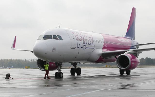 Wizz Air rozdaje kupony w ramach przeprosin za letnie utrudnienia. Szczęśliwcy mają powody do radości – może jesteście wśród nich?