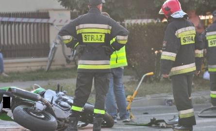 Siła uderzenia była bardzo duża. Na zdjęciu to co zostało z motocykla mieszkańca województwa świętokrzyskiego.
