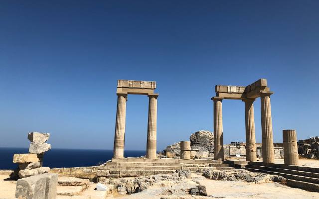 Co zobaczyć podczas urlopu na tej greckiej wyspie? Oto najbardziej interesujące atrakcje na Rodos
