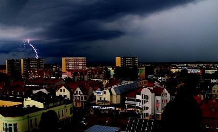 Przerażające niebo nad Ostrołęką! Zobacz niesamowite zdjęcie 