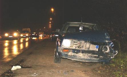 Gigantyczne korki w całym mieście i godzinne forsowanie Narwi - to efekt wypadku na ul. Stacha Konwy (zdjęcia)