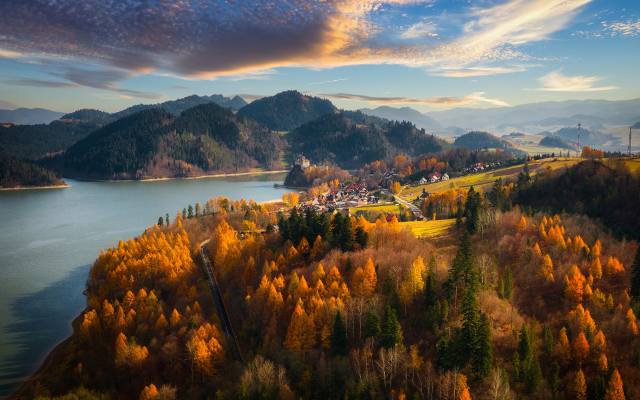 Pieniny jesienią: zobacz zachwycające zdjęcia, dzięki którym zakochasz się w tych górach od pierwszego wejrzenia