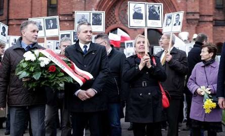 Marsz pamięci ofiar Smoleńskichobchody rocznicy katastrofy smoleńskiej