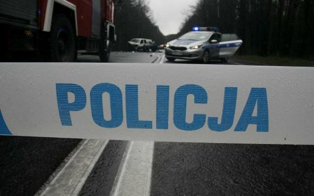 Wypadek w Kamionnej. Na trasie Międzychód - Pniewy dachował samochód. Dwie osoby zostały ranne