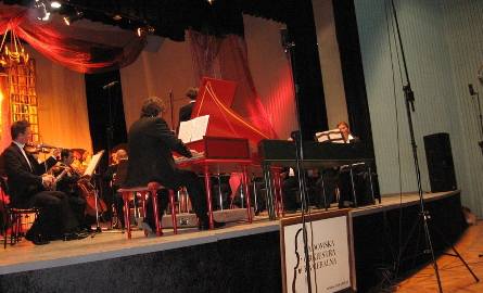 Koncert na dwa klawesyny zagrany przez Irminę Obońską i Marka Toporowskego zachwycił publiczność