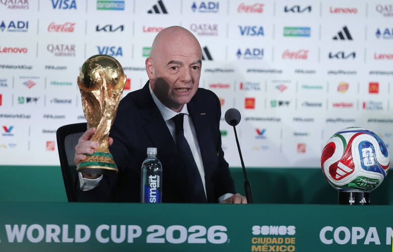 „Łysy z FIFA” skompromitował się na całego. On wypalił to na serio