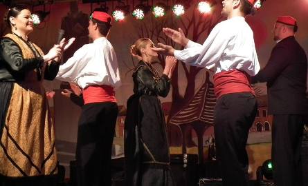 Zespół Matija Gubec zaprezentował zwoleńskiej publiczności pieśni i tańce z Chorwacji.