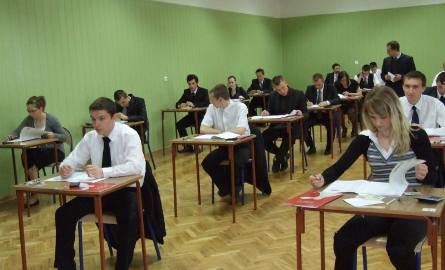 W Zespole Szkół Ponadgimnazjalnych imienia Korpusu Ochrony Pogranicza w Szydłowcu egzamin maturalny z matematyki pisało 90 uczniów.