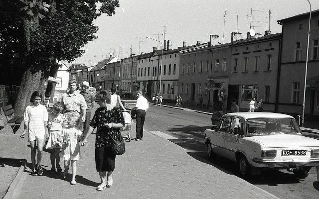 Jak wyglądał Świdwin w latach 90-tych? Zobacz archiwalne zdjęcia!