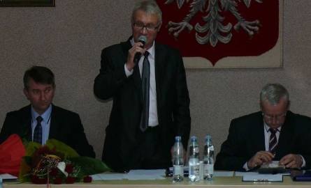 Radą Miejską we Włoszczowie pokieruje w tej kadencji Grzegorz Dutkiewicz – kierownik z ZPUE. Jego zastępcami będą: Krzysztof Suliga (od lewej) i Marian
