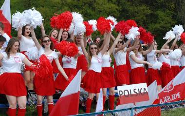 Kibice Polski z Bukowej głośno dopingowali swój zespół.