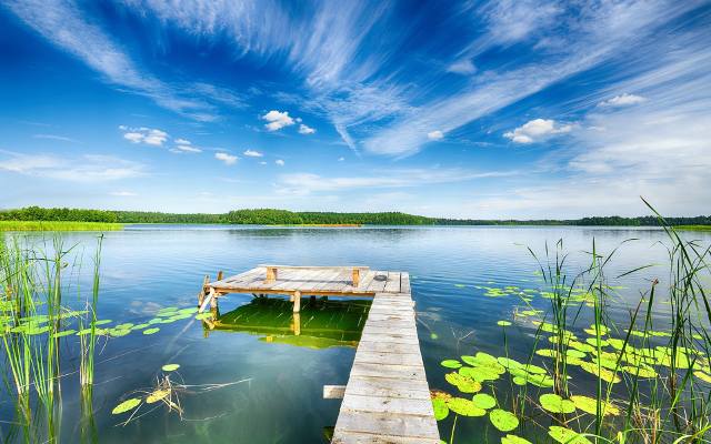 TOP 10 największych jezior w Polsce. Które akweny mają największą powierzchnię? Znajdziesz je nie tylko na Mazurach