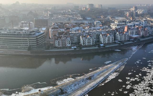 Sprawdzamy jakość powietrza w Poznaniu. Takie stężenie pyłu PM10 mamy w piątek 29 marca