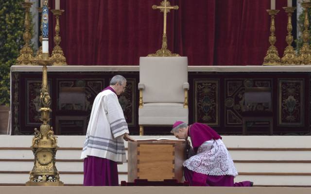 Pogrzeb Benedykta XVI. W Watykanie rozpoczęły się uroczystości