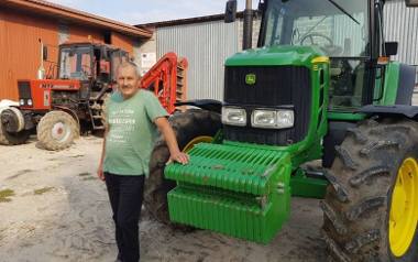 3. Grzegorz Dziub w Konarach w gminie Wodzisław wraz z żoną prowadzi gospodarstwo rolne o powierzchni około 40 hektarów, w którym prowadzona jest produkcja