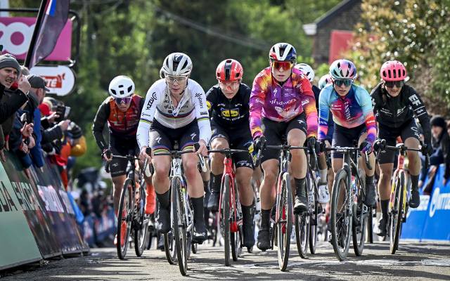Kolarstwo. Kristen Faulkner triumfowała na czwartym etapie La Vuelta Femenina 2024. Niewiadoma powtórzyła wynik z wczoraj 