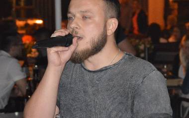 Wojtek Mikosz z Krakowa, zwycięzca środowych eliminacji Karaoke Summer Festival.