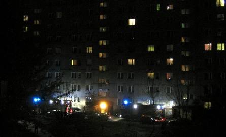 Pożar wybuchł na balkonie, na szóstym piętrze, w bloku przy ulicy Osiedlowej 17 a.