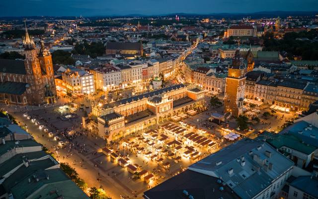 Dziś na Rynku Głównym w Krakowie rozpoczynają się Targi Sztuki Ludowej!